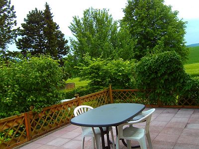 Terrasse mit Gartengrill